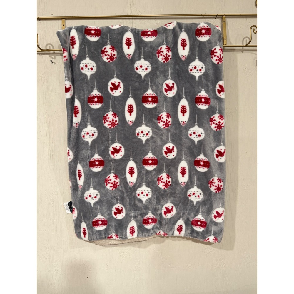Montauk Holiday Ornament Plush Sherpa Throw Blanket Grey Red White 48x60